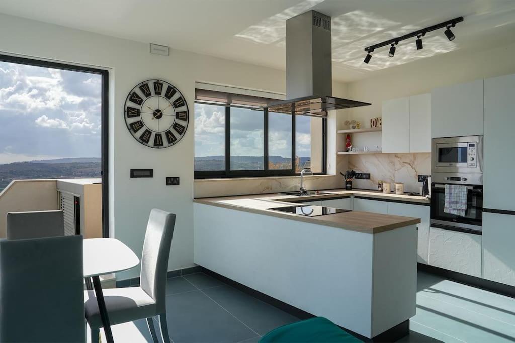 Lux Sea&Country Views With Pool Lejlighed Mellieħa Eksteriør billede